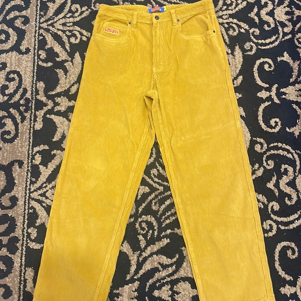 Size 32 mustard empyre corduroy pants never worn